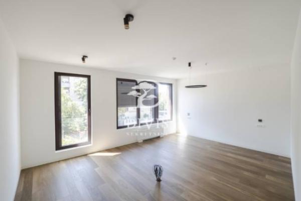 Slika 9 - Neznanog junaka, Četvorosoban stan na prodaju, 214m2, 1.490.000€